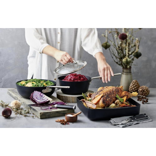 Scanpan TECHNIQ The Square 13” x 13” Roaster