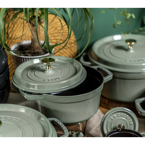 Staub Staub Dutch Oven Round 5.5qt Eucalyptus