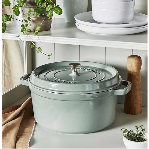 Staub Staub Dutch Oven Round 5.5qt Eucalyptus