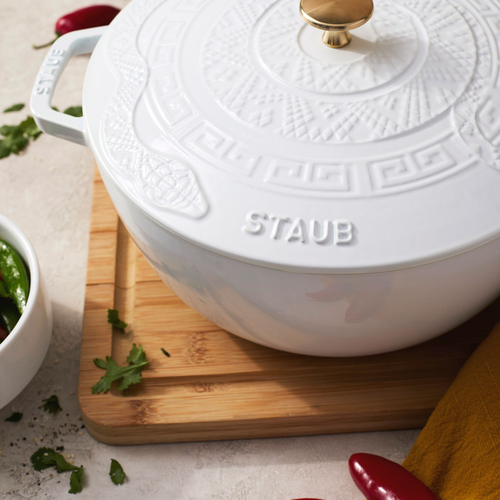 Staub French Oven Round 5 Qt Pure White Snake Staub