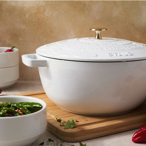 Staub French Oven Round 5 Qt Pure White Snake Staub