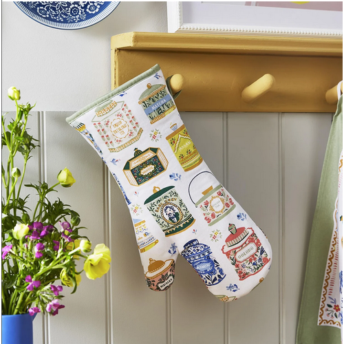 Ulster Weavers Oven Mitt Set Tea Tins