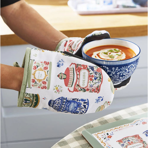 Ulster Weavers Micro Mitt Set Tea Tins