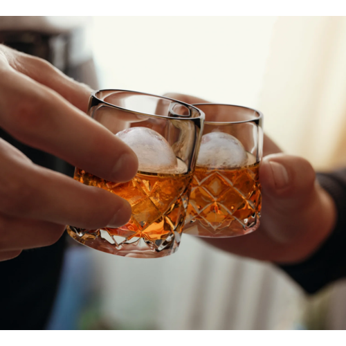 Final Touch Yarai Shiver Ice Ball Shots 4 Glasses with Ice Ball Tray