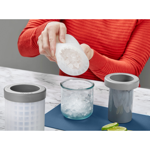 TOVOLO Mini Ice Cylinders Squeeze & Release Set of 2