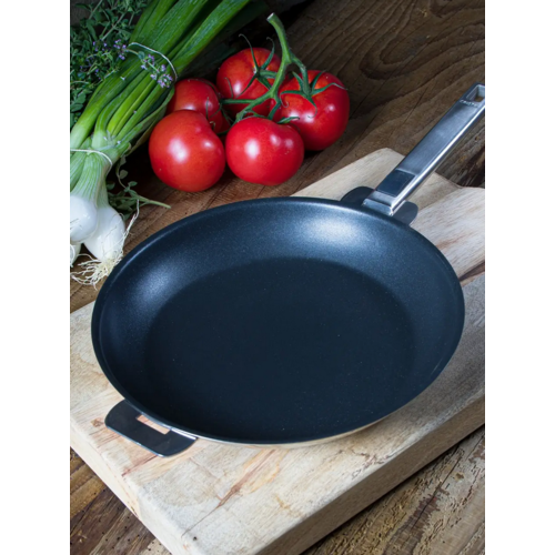 Cristel USA Inc. Cristel Fry Pan DEEP Non-Stick 9.5 Inch