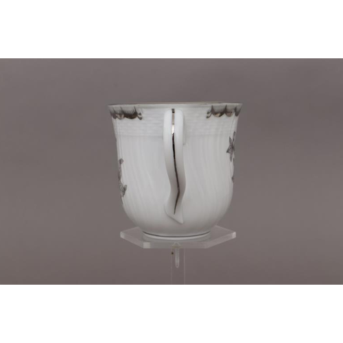 Herend Coffee / Milk Mug Platinum Queen Victoria 330ml