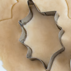 Fox Run Holly Leaf Cookie Cutter 3 Inch Fox Run Holly Leaf Cookie Cutter 3 Inch