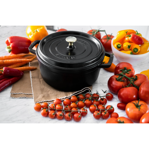 Staub Dutch Oven Round 4 QT Black Staub