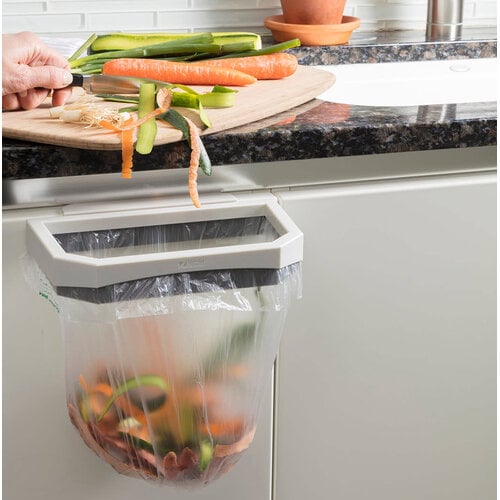 Hutzler Scrap Station