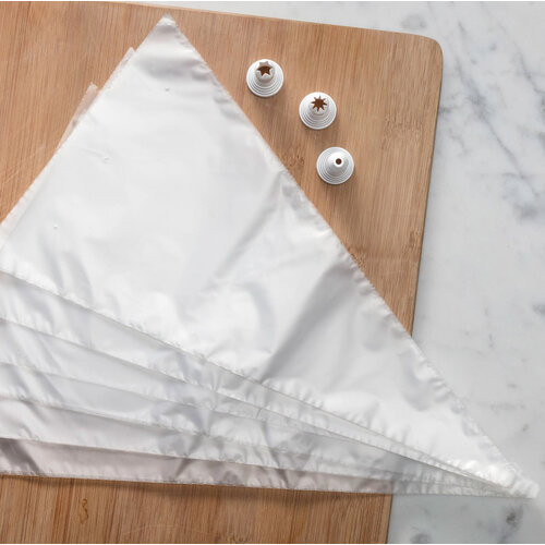 Hutzler Cake Decorating Bags With Nozzles