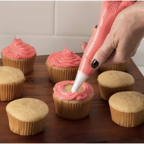 Hutzler Cake Decorating Bags With Nozzles