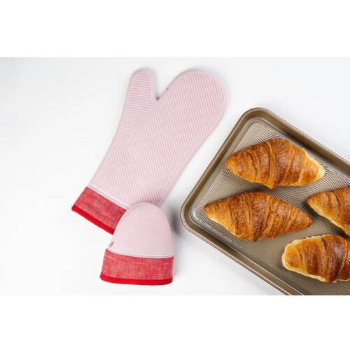 Cuisipro Cuisipro Silicone Pinch Mitt Set Red Cuisipro Cuisipro Silicone Pinch Mitt Set Red