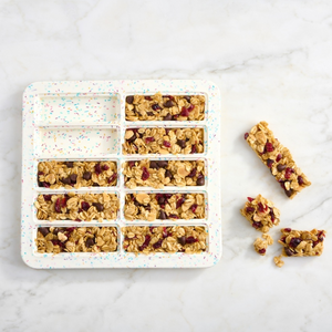 TRUDEAU Protein Bar Pan with Lid Structure Silicone Confetti