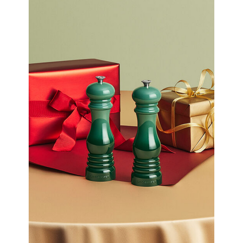 Le Creuset Classic Pepper Mill Artichaut Le Creuset Classic Pepper Mill Artichaut