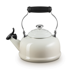 Le Creuset Classic Whistling Kettle Meringue