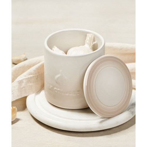 Le Creuset Garlic Keeper Meringue Le Creuset Garlic Keeper Meringue
