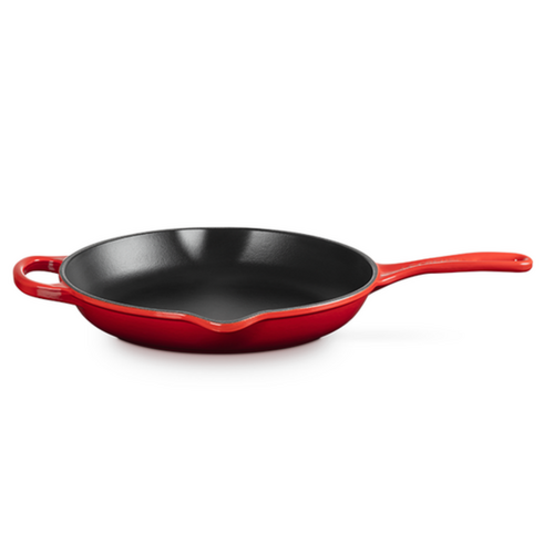 Le Creuset Iron Handle Skillet 26 cm Cerise Le Creuset Iron Handle Skillet 26 cm Cerise