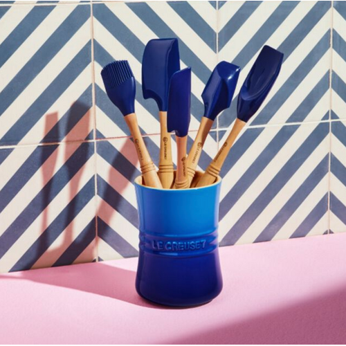 Le Creuset Revolution Spatula Large Blueberry Le Creuset Revolution Spatula Large Blueberry
