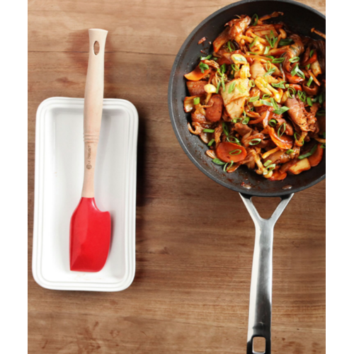 Le Creuset Revolution Spatula Medium Cerise Le Creuset Revolution Spatula Medium Cerise
