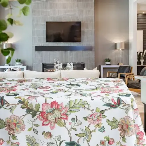 Texstyles Deco Tablecloth Brissac Rose 58 x 78 Inch