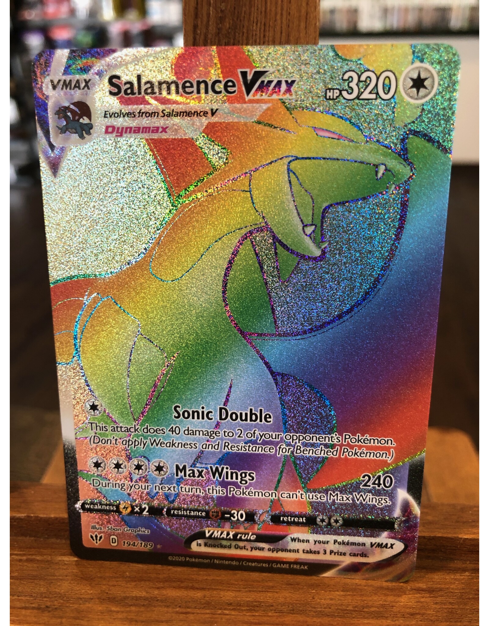 Pokemon SalamenceVMAX  194/189