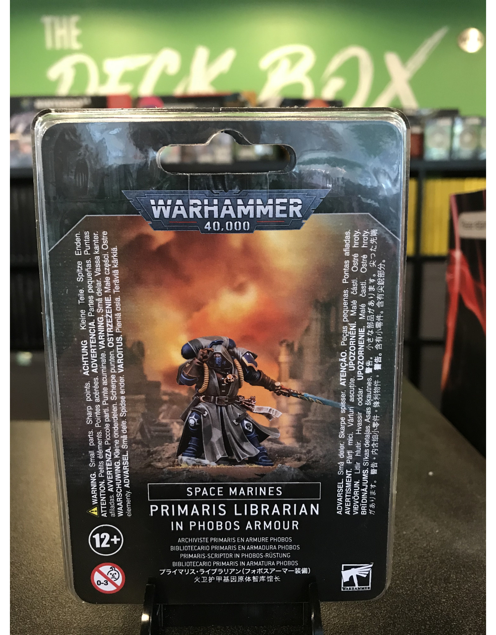 Warhammer 40K Primaris Librarian in Phobos Armour