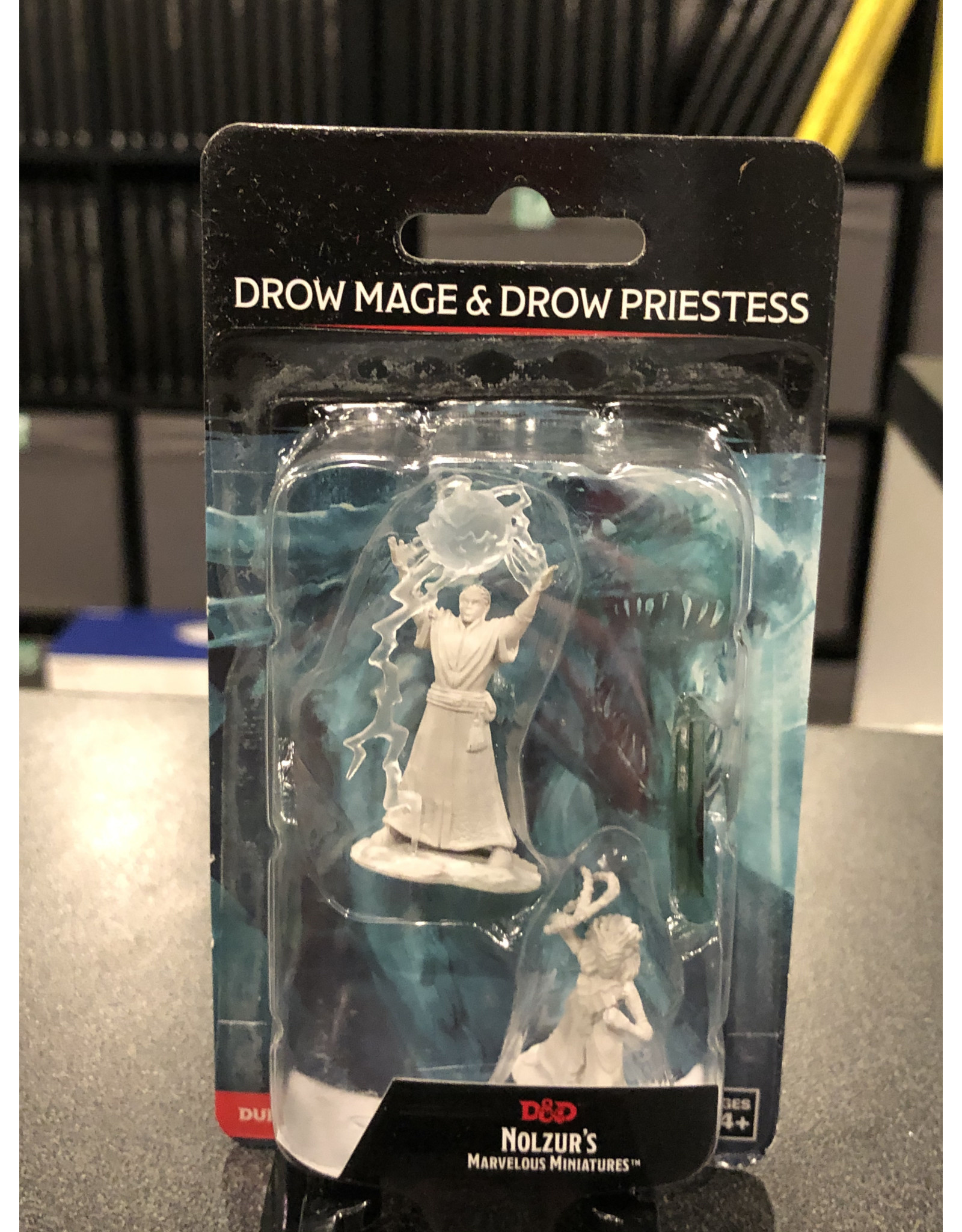 D & D Minis DND UNPAINTED MINIS DROW MAGE/DROW PRIESTESS