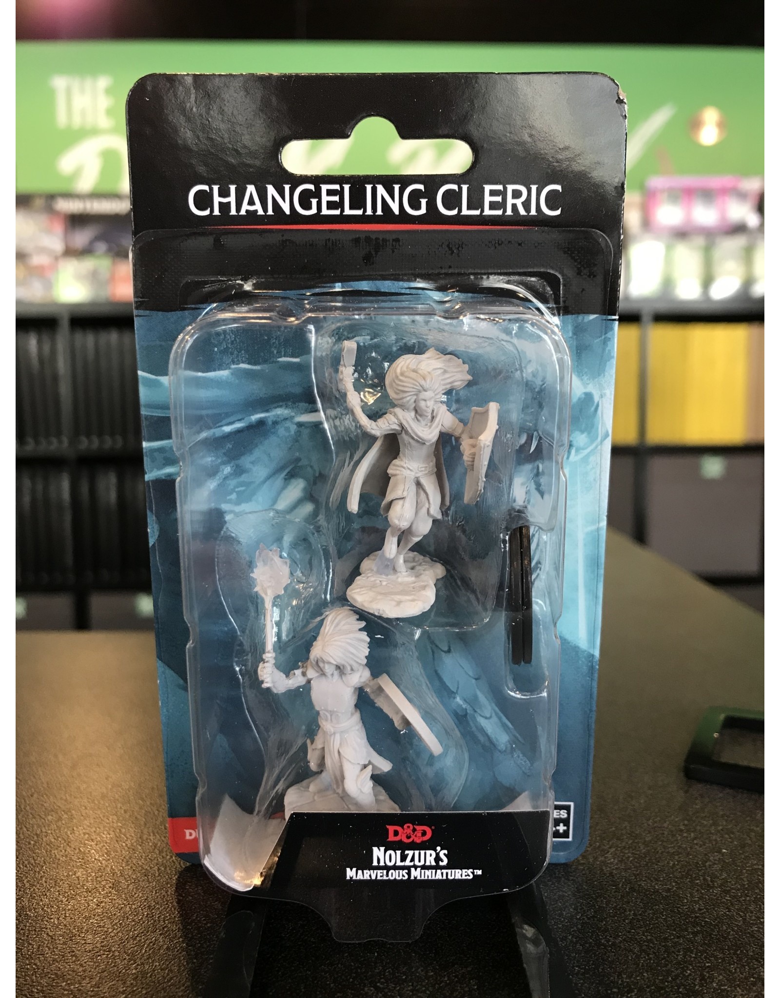 D & D Minis DND UNPAINTED MINIS WV14 CHANGELING CLERIC MALE