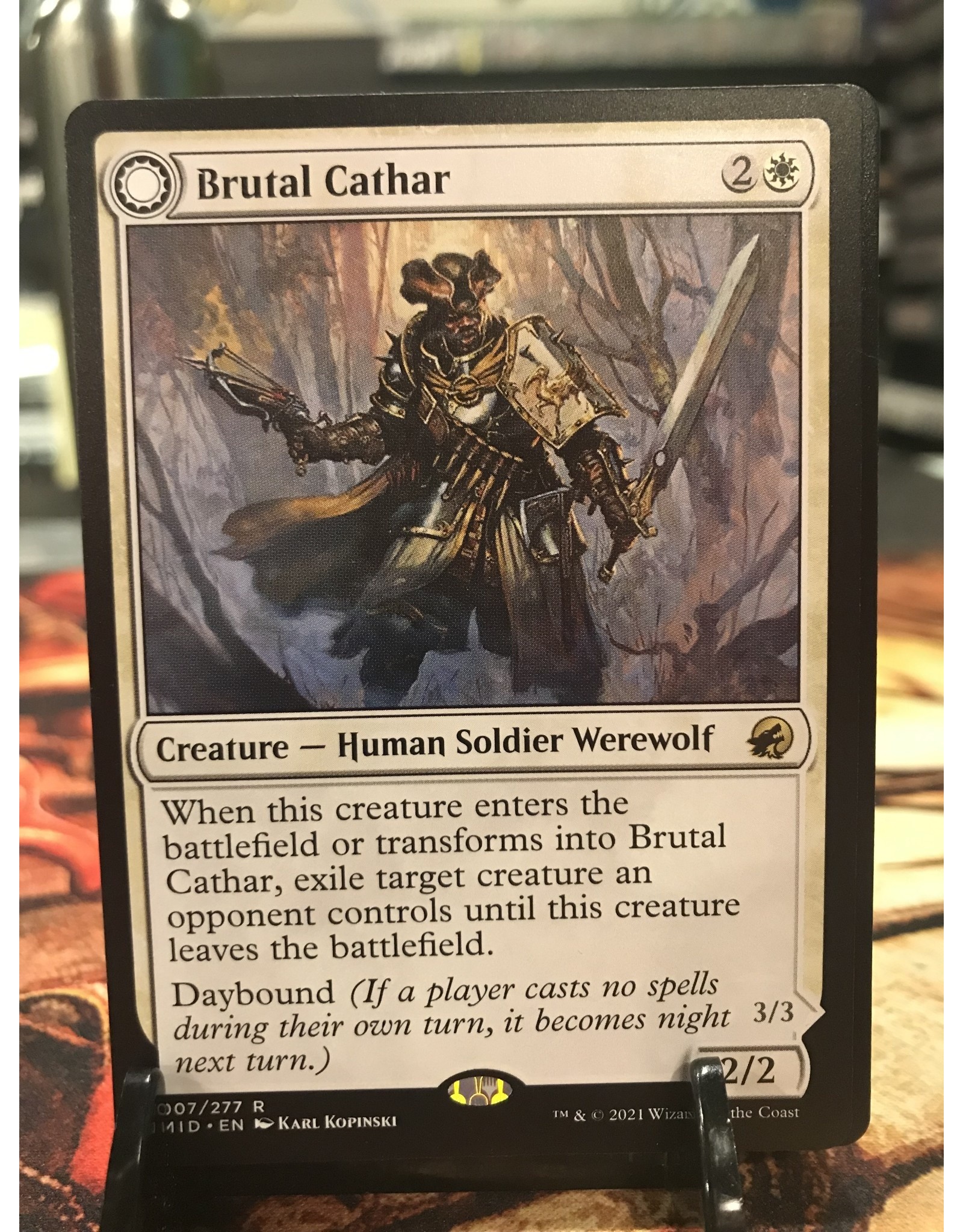 Magic Brutal Cathar // Moonrage Brute  (MID)