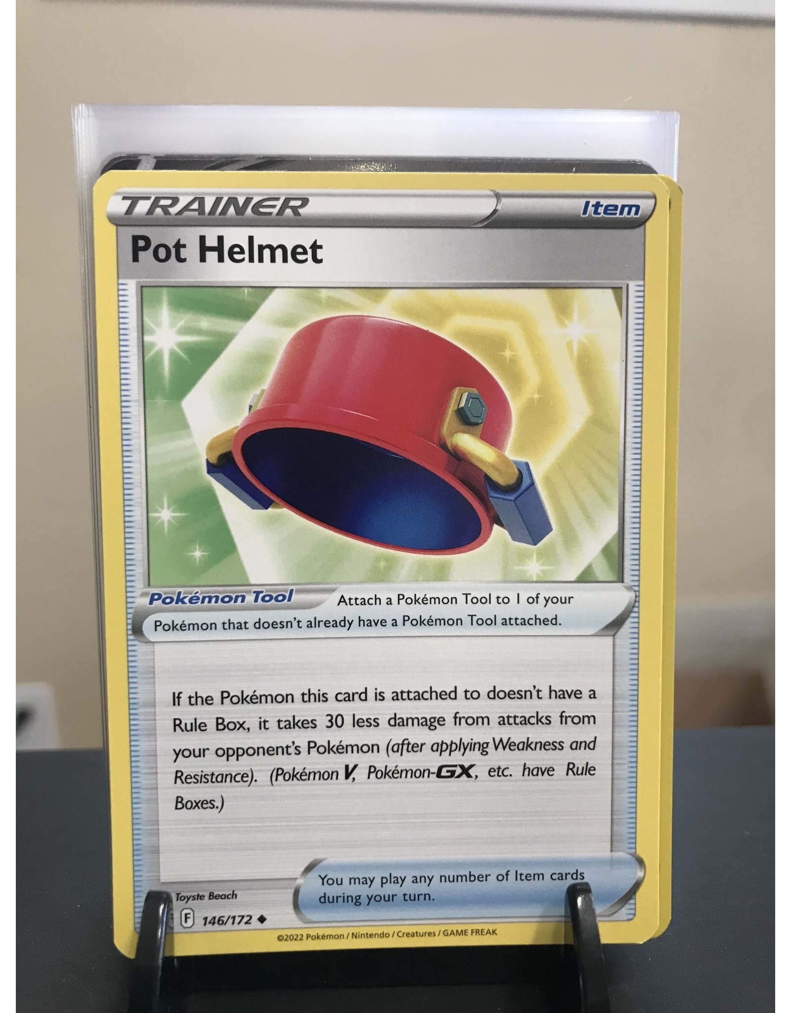 Pokemon Pot Helmet  146/172