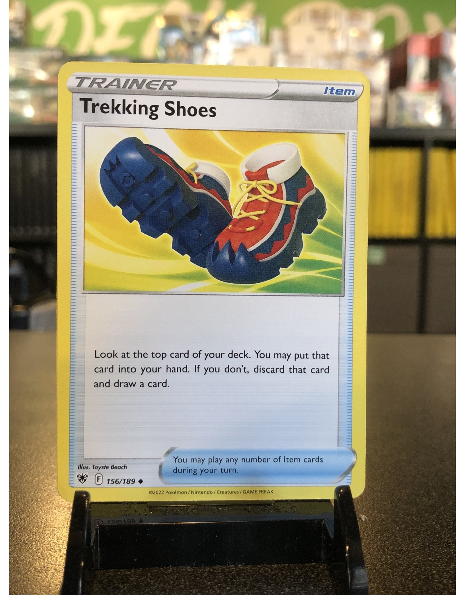Pokemon Trekking Shoes  156/189