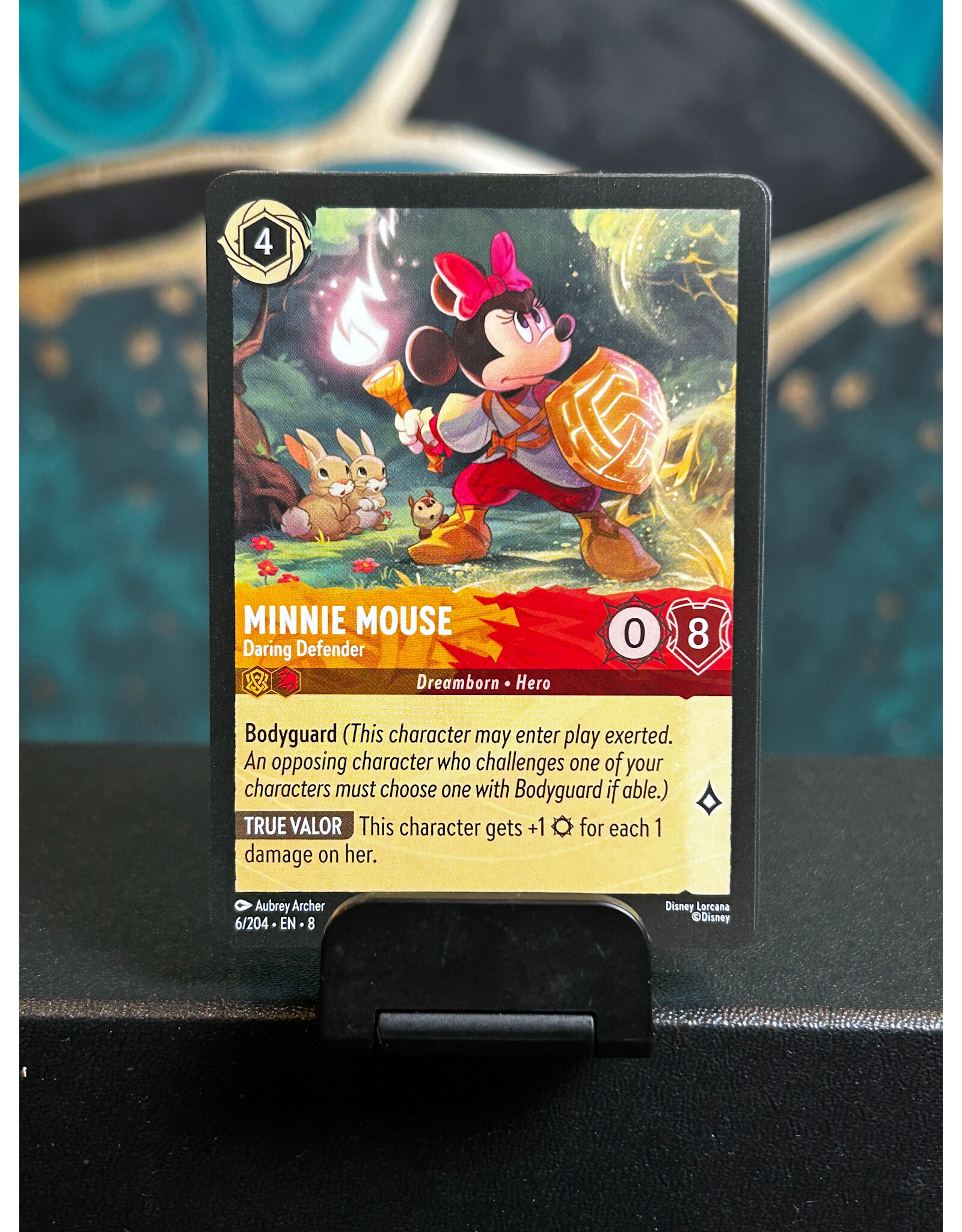 Minnie Mouse - Daring Defender  6/204 (ROJ)