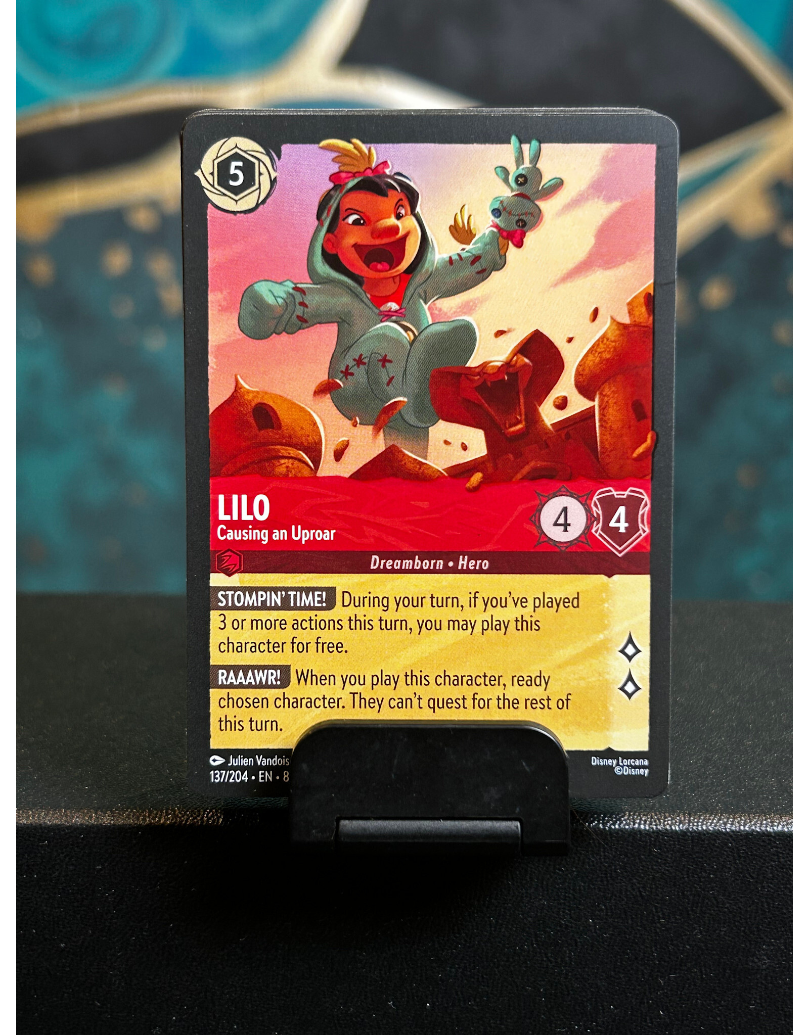 Lilo - Causing an Uproar  137/204 (ROJ)