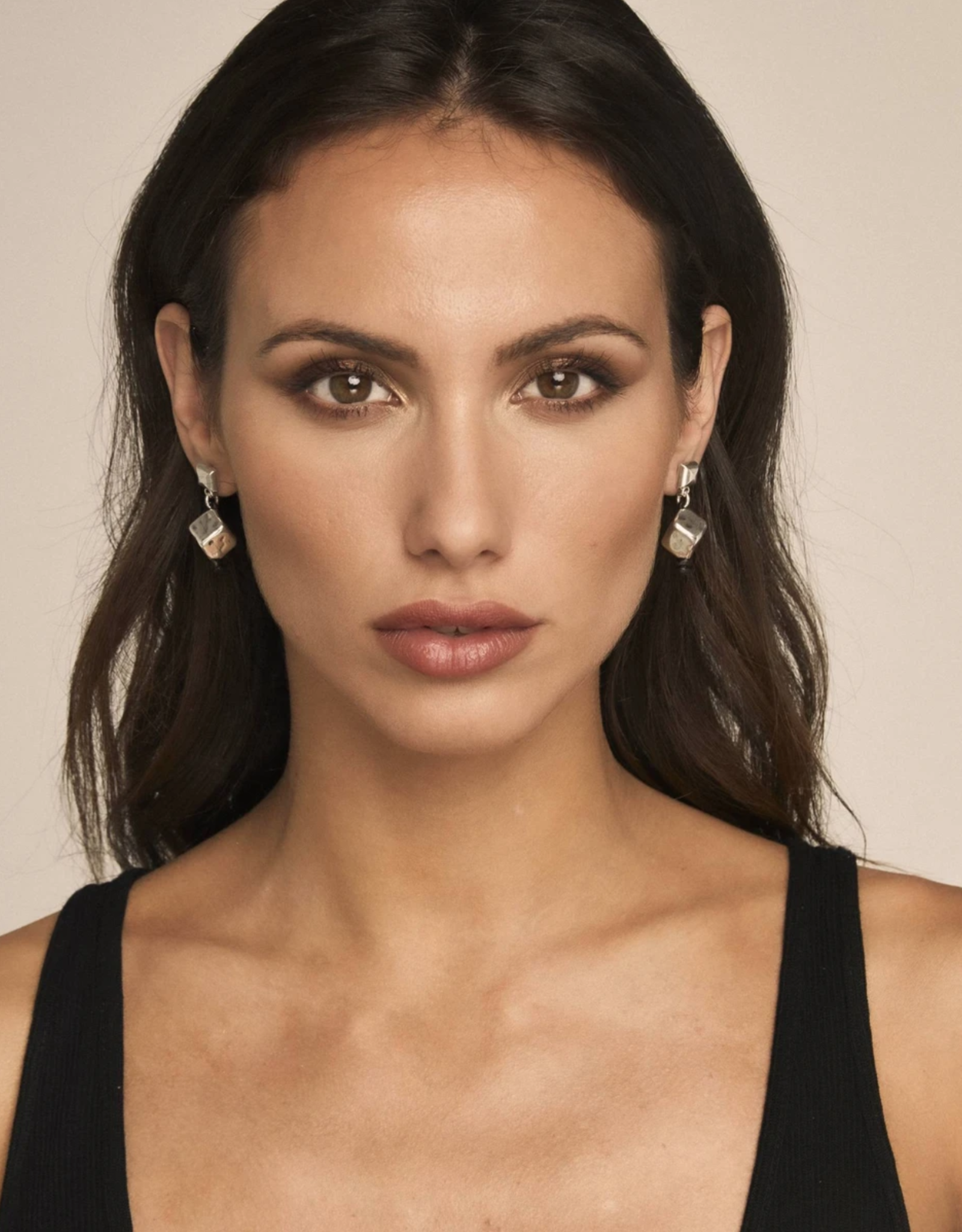 Vidda Vidda Line Earrings