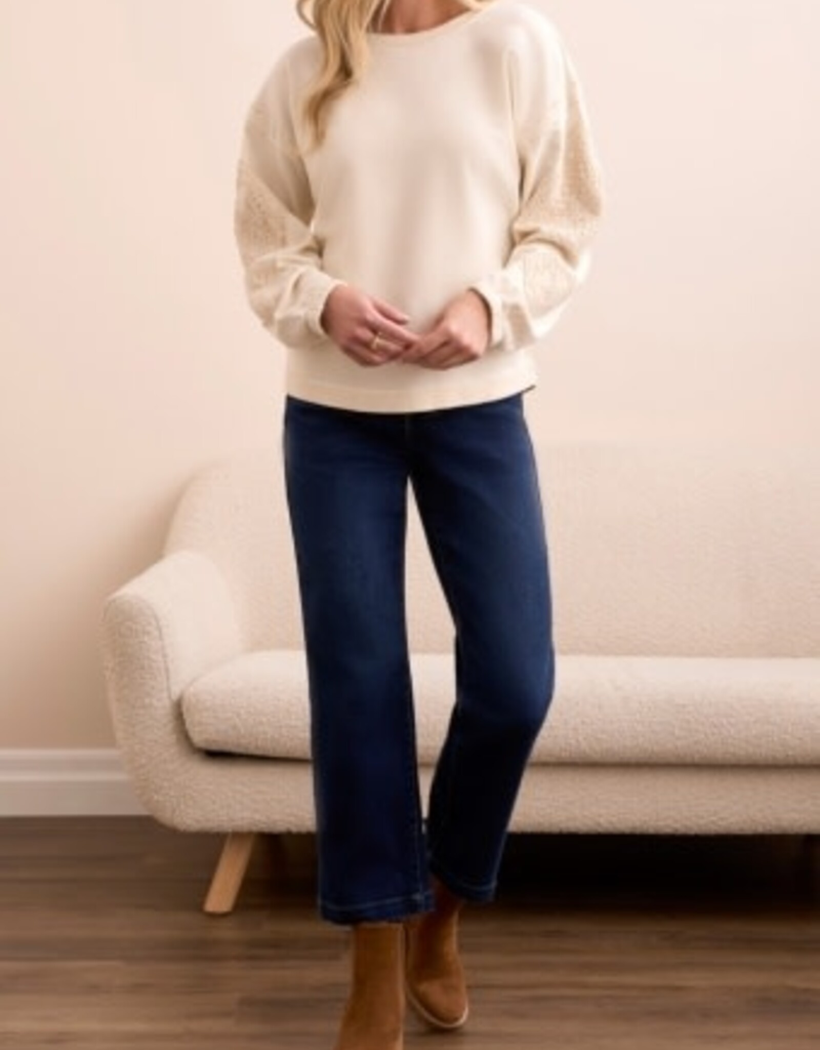 Tribal CREW NECK APPLIQUE DTL  W/SPECIAL WASH-CREAM