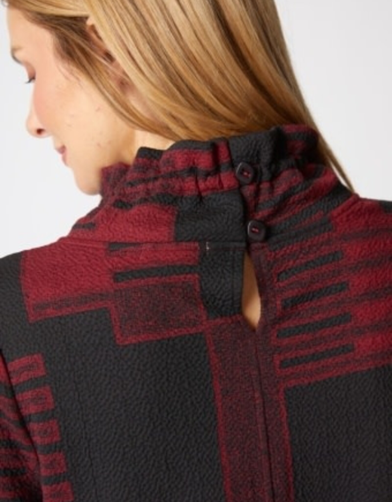 Habitat Clothes to Live In FAIR AND SQAURE SQUARE ONE PULLOVER F25H