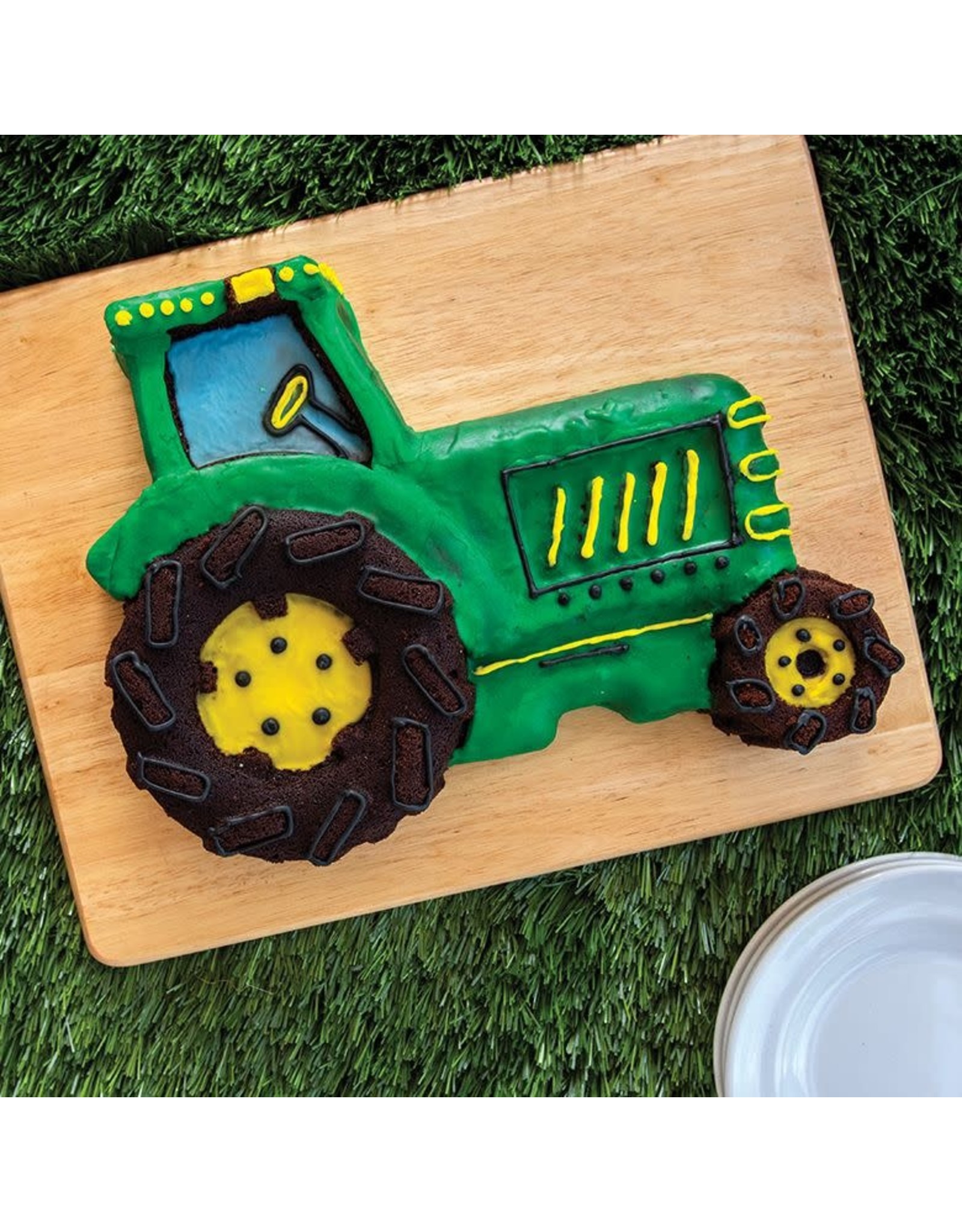 Nordic Ware Nordic Ware Tractor Cake Pan