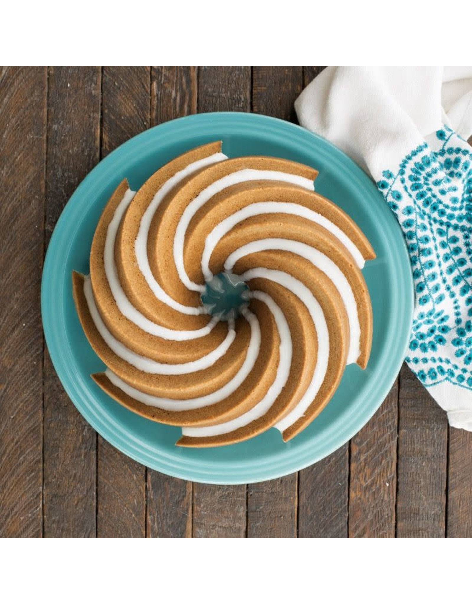 10 Cup Heritage Bundt Pan BlantonCaldwell
