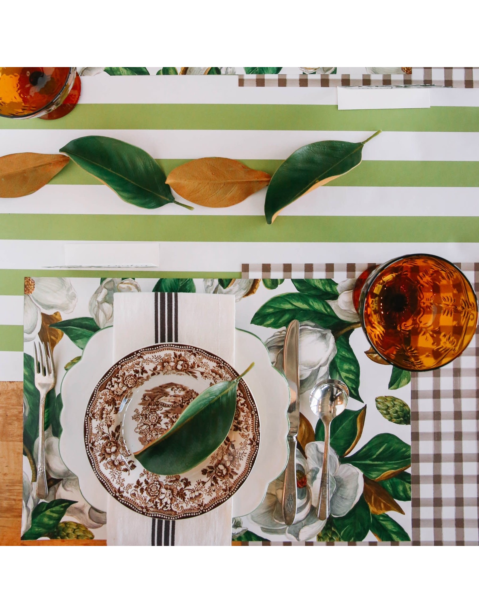 Hester & Cook Magnolia Blooms Placemat - 24 Sheets
