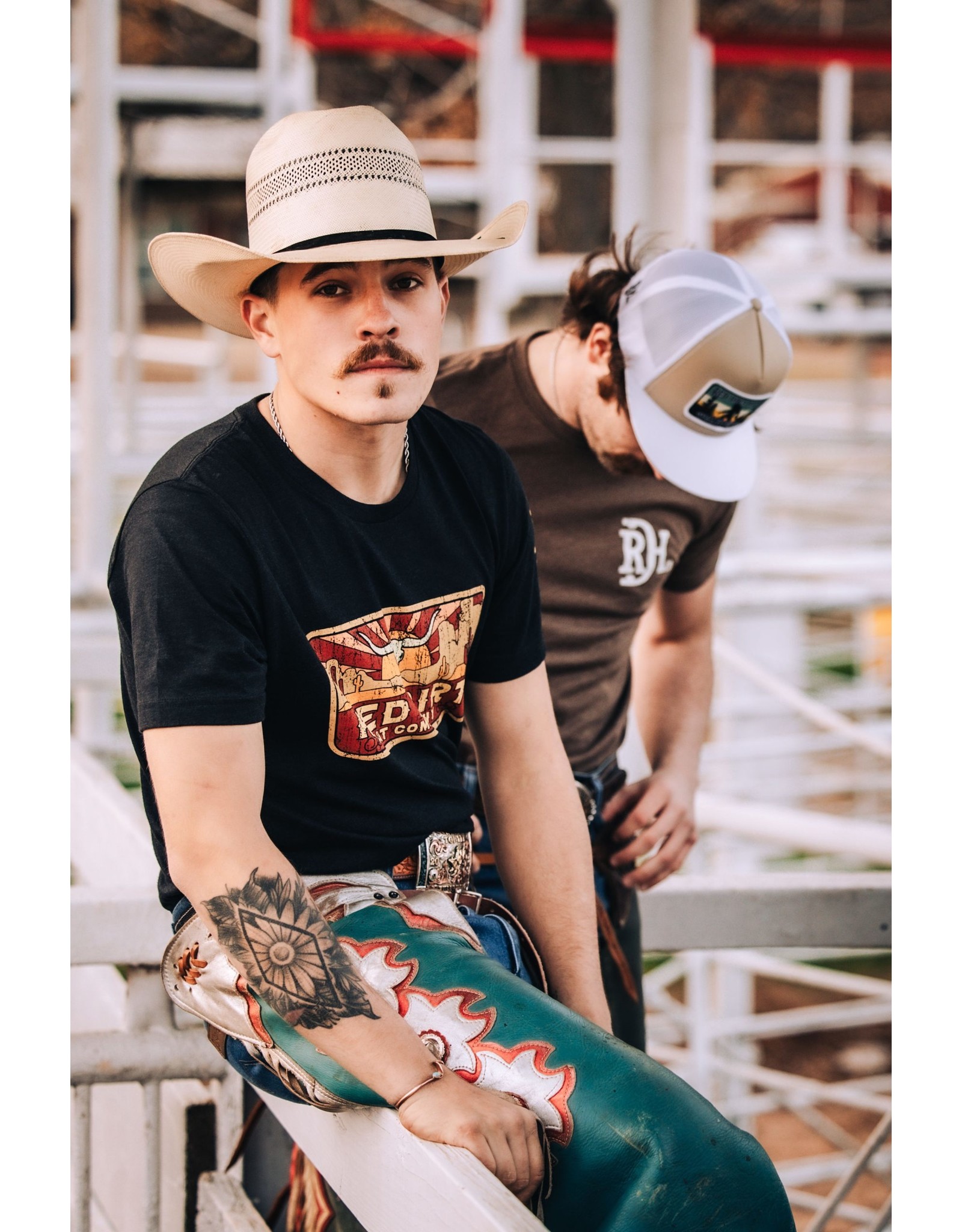 Red Dirt Designs Red Dirt Hat Co Longhorn Skull T-Shirt Black Heather