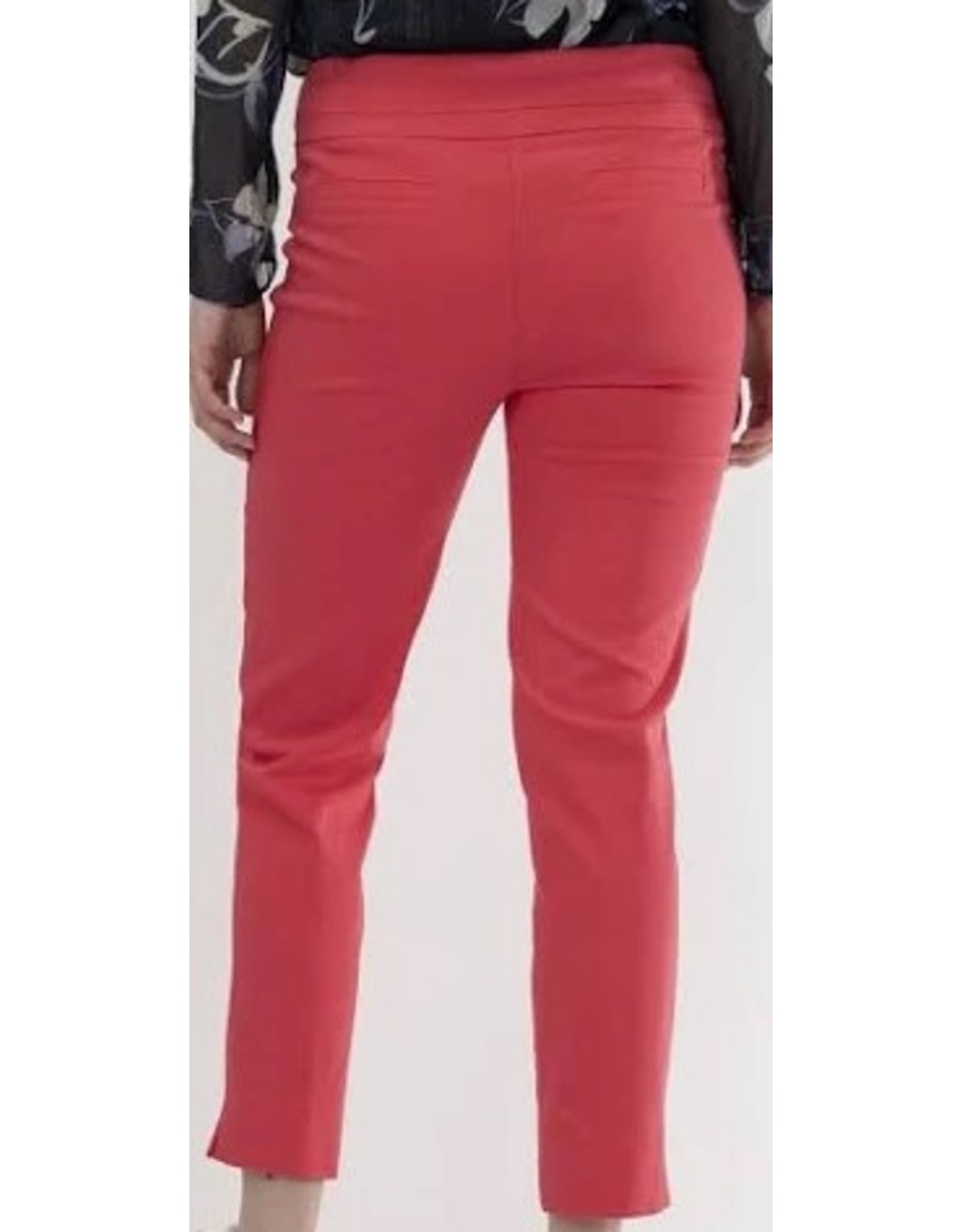 Solid Pull-On Ankle Pant