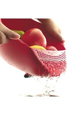Serving Bowl With Strainer