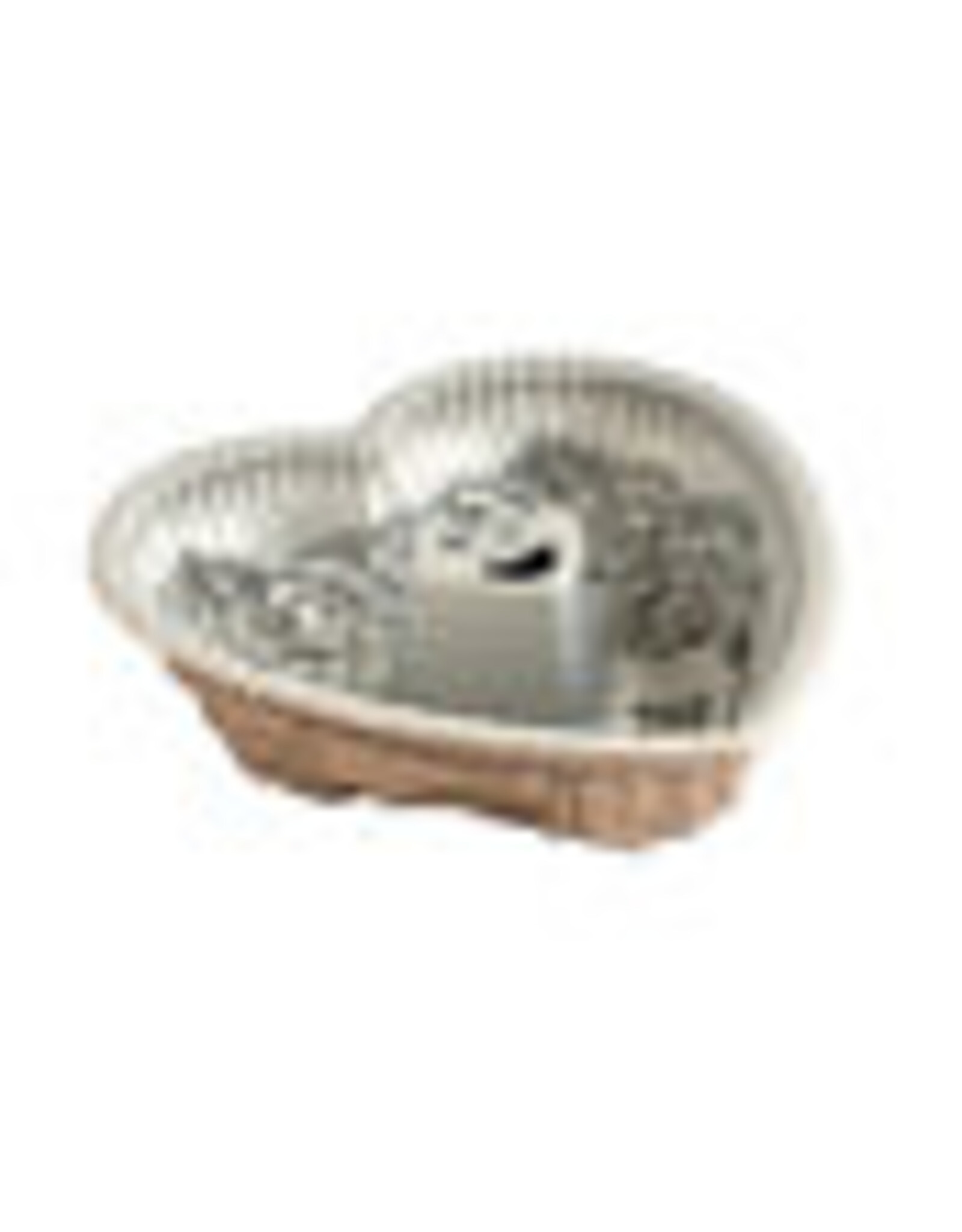 Nordic Ware Nordic Ware Floral Heart Bundt Pan