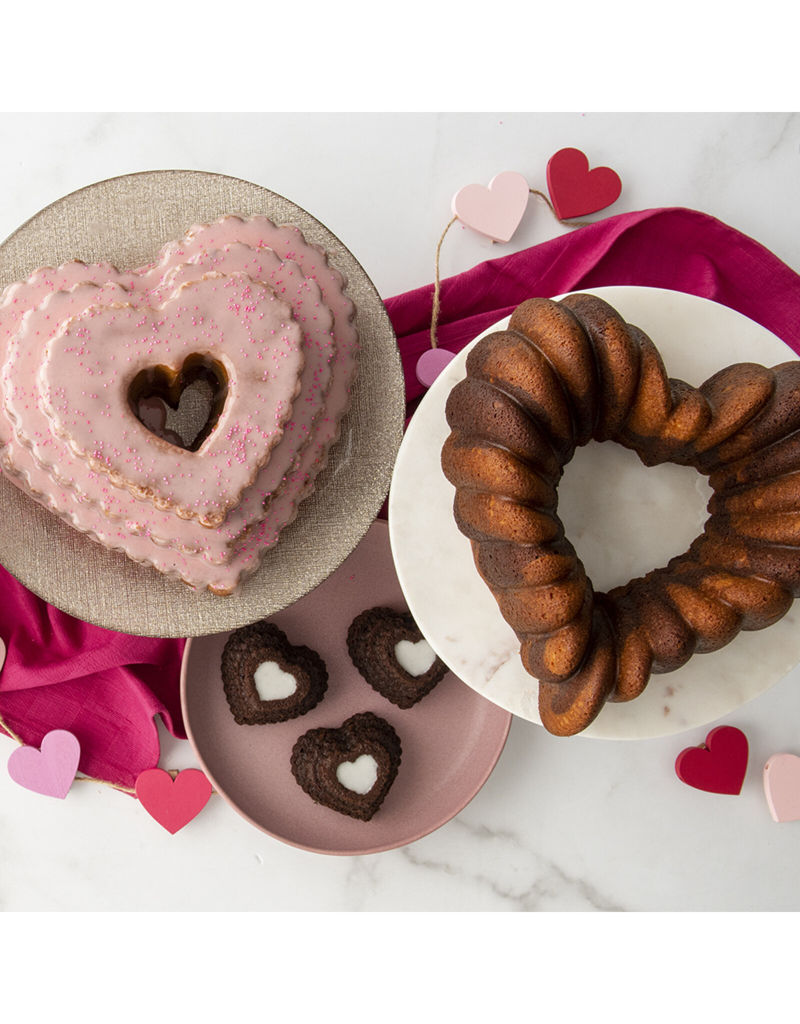 Nordic Ware Elegant Heart Bundt Pan