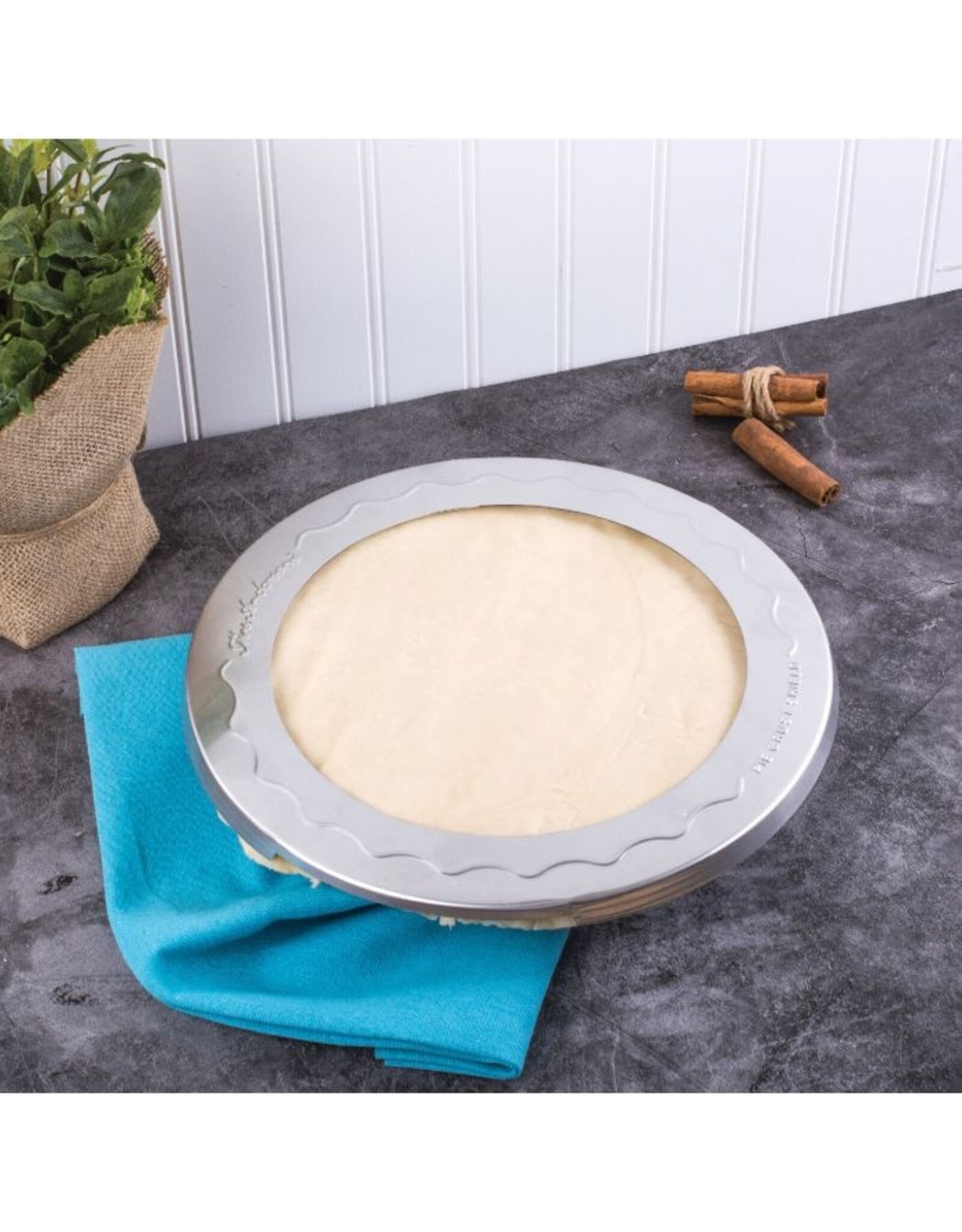 Mrs. Anderson's Baking Easy As Pie Plate
