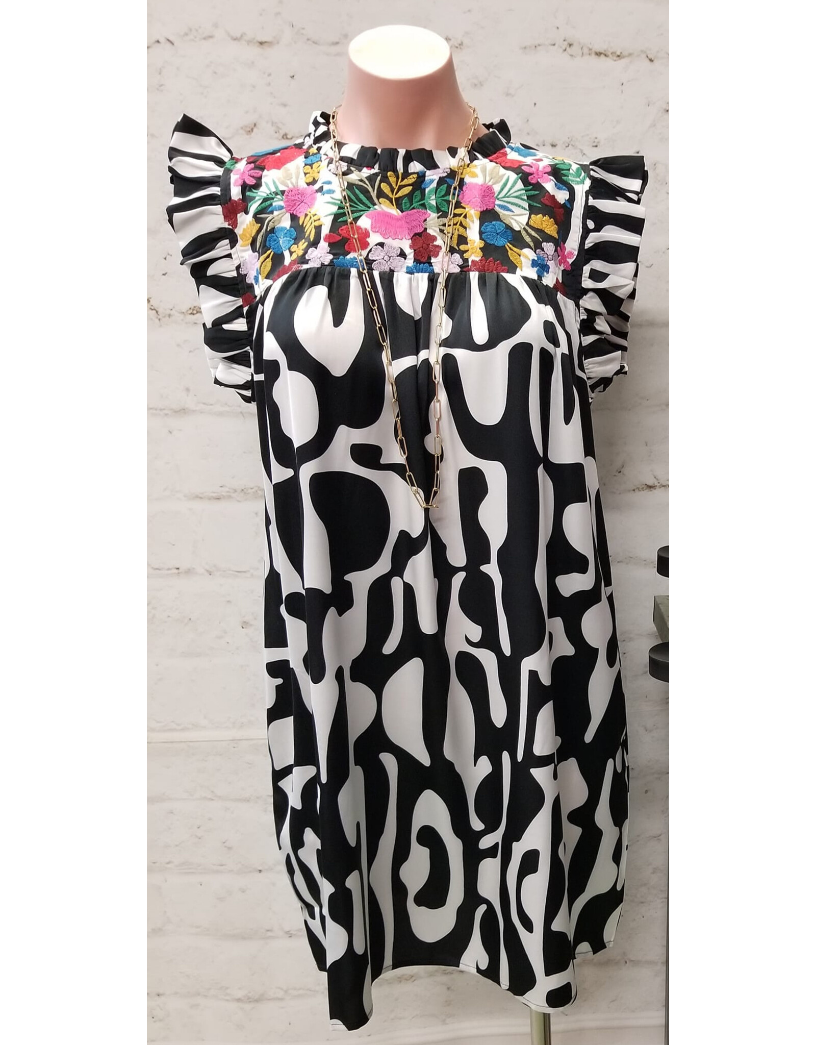Atsila Embroidered Sleeveless Dress