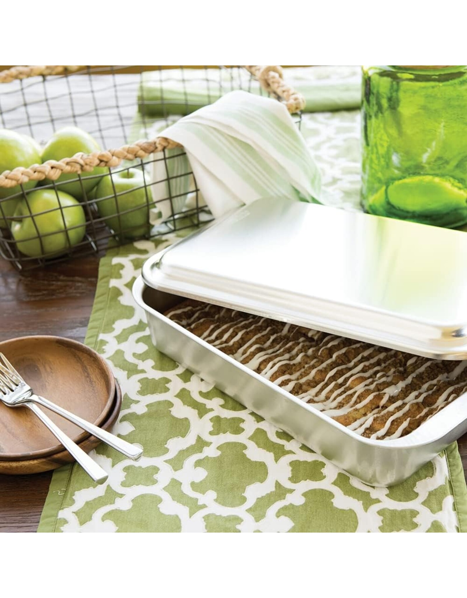 Nordic Ware Nordic Ware Classic 9” X 13” Metal Covered Baking Pan
