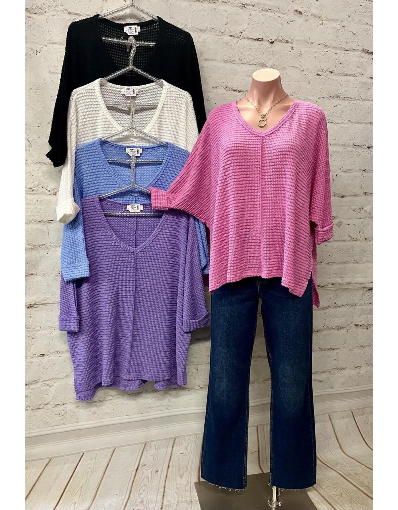 Ava 3/4 Sleeve V-Neck Hi-Low Hem Jacquard Sweater