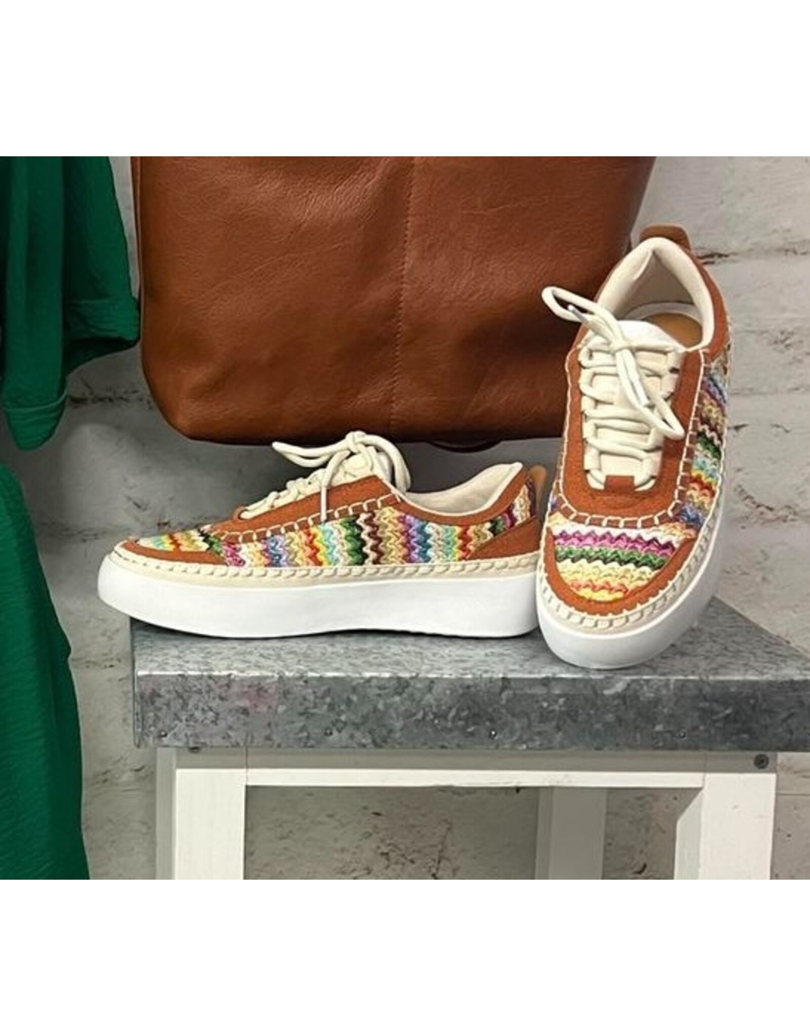 Sally Sneaker